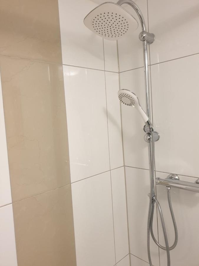 Moderne Einliegerwohnung Amara - Friedrichshafen Am Bodensee Kültér fotó